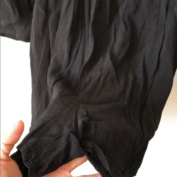 Off-the-shoulder black romper - Picture 3 of 5